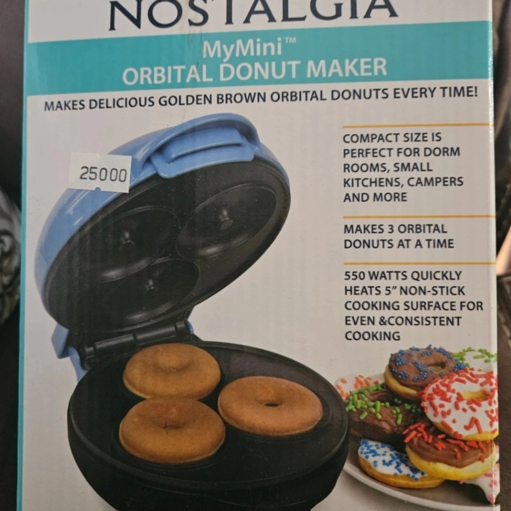 Nostalgia MyMini Turquoise Donut Maker
